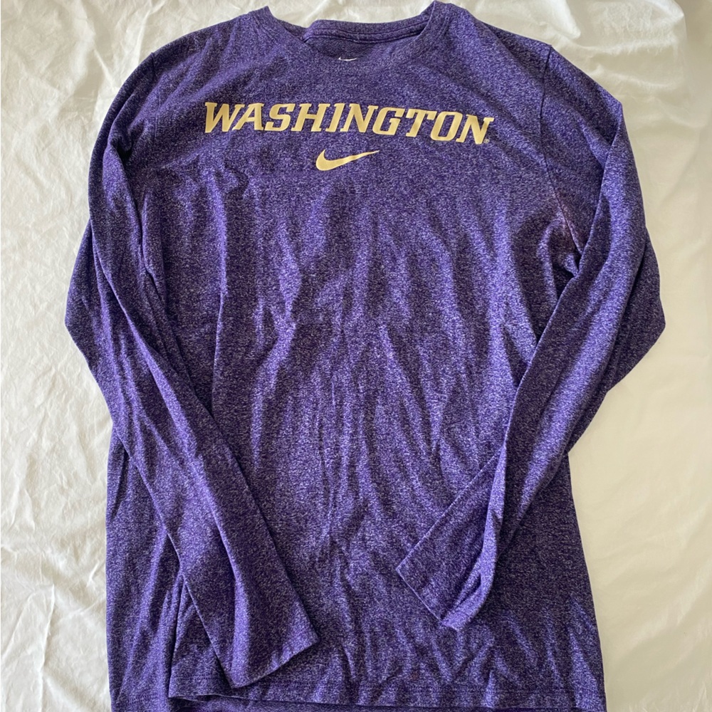 University of Washington - Nike long sleeve men’s size large shirt